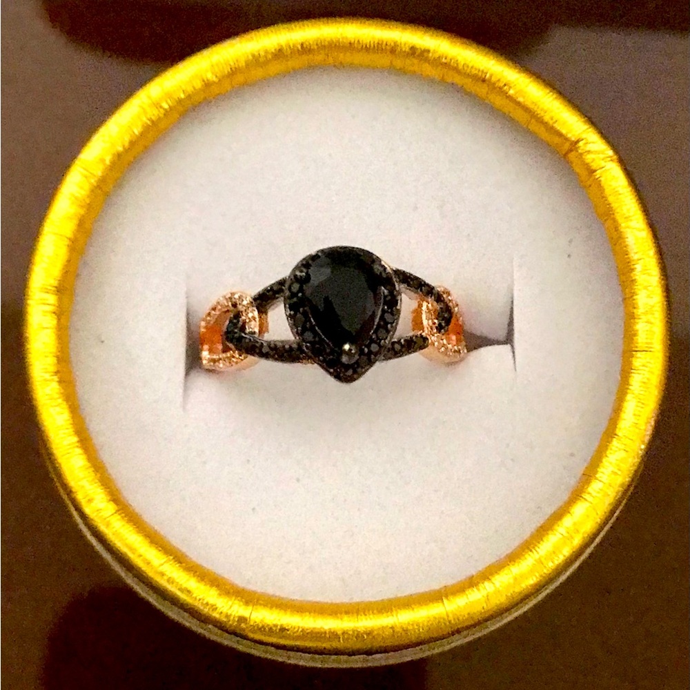 NEW Elegant Black Onyx & Gem Rose Gold Ring